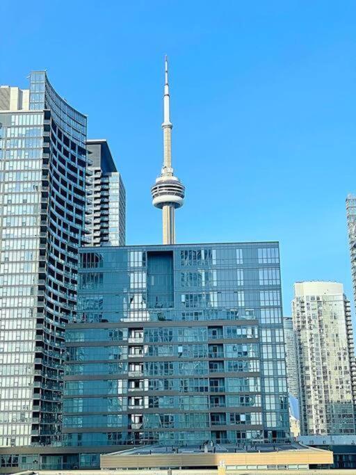 Stunning Luxurious Lakeview Condo By Cn Tower Toronto Esterno foto